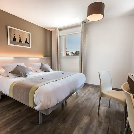 Du Grand Parc 3* Gex