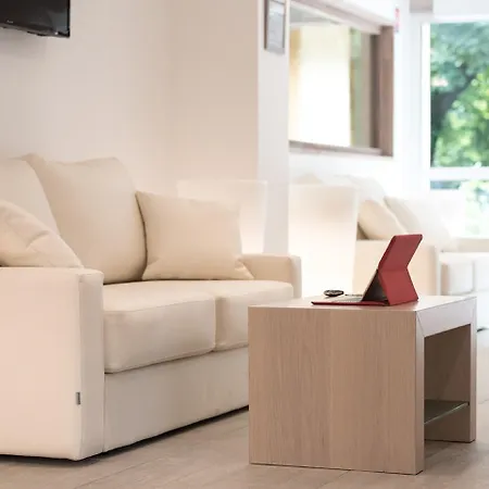 Отель Du Grand Parc Жекс